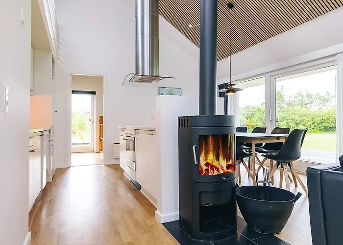 4 Star In Hébergement de vacances Brovst